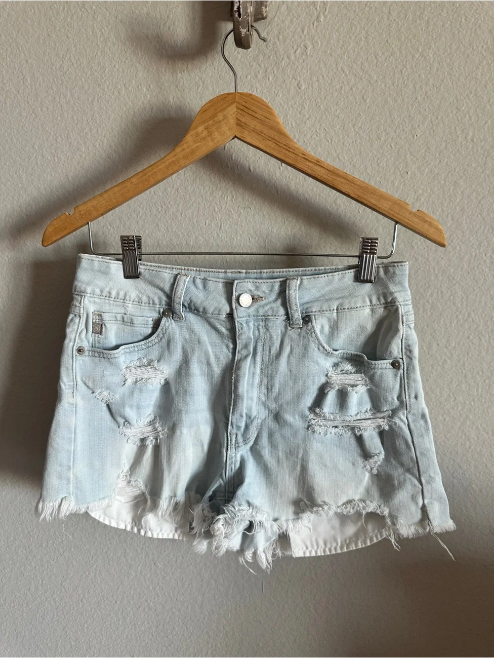 Just USA High Rise Distressed Hi-Lo Denim Shorts Light Blue - Picture 4 of 9
